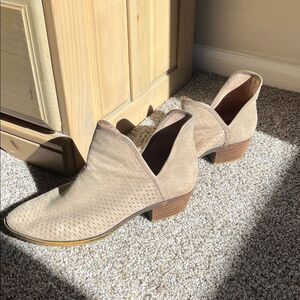 Lucky Brand womens Baley Ankle Boot size 9.5